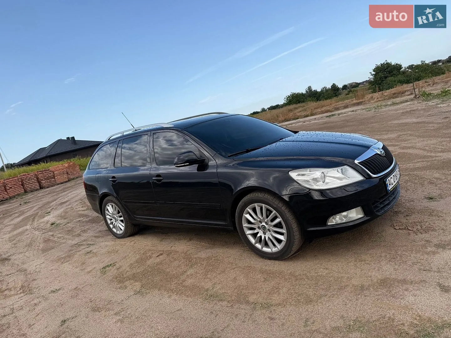 2010 Skoda Octavia - мініатюра 8