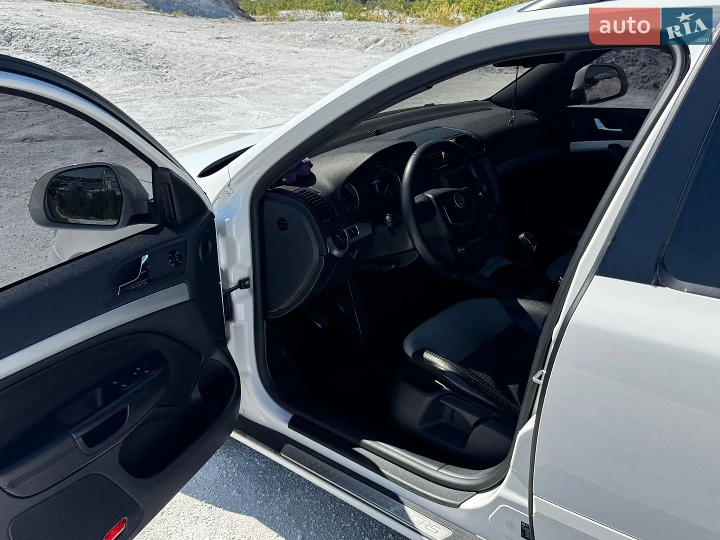 2011 Skoda Octavia - мініатюра 14