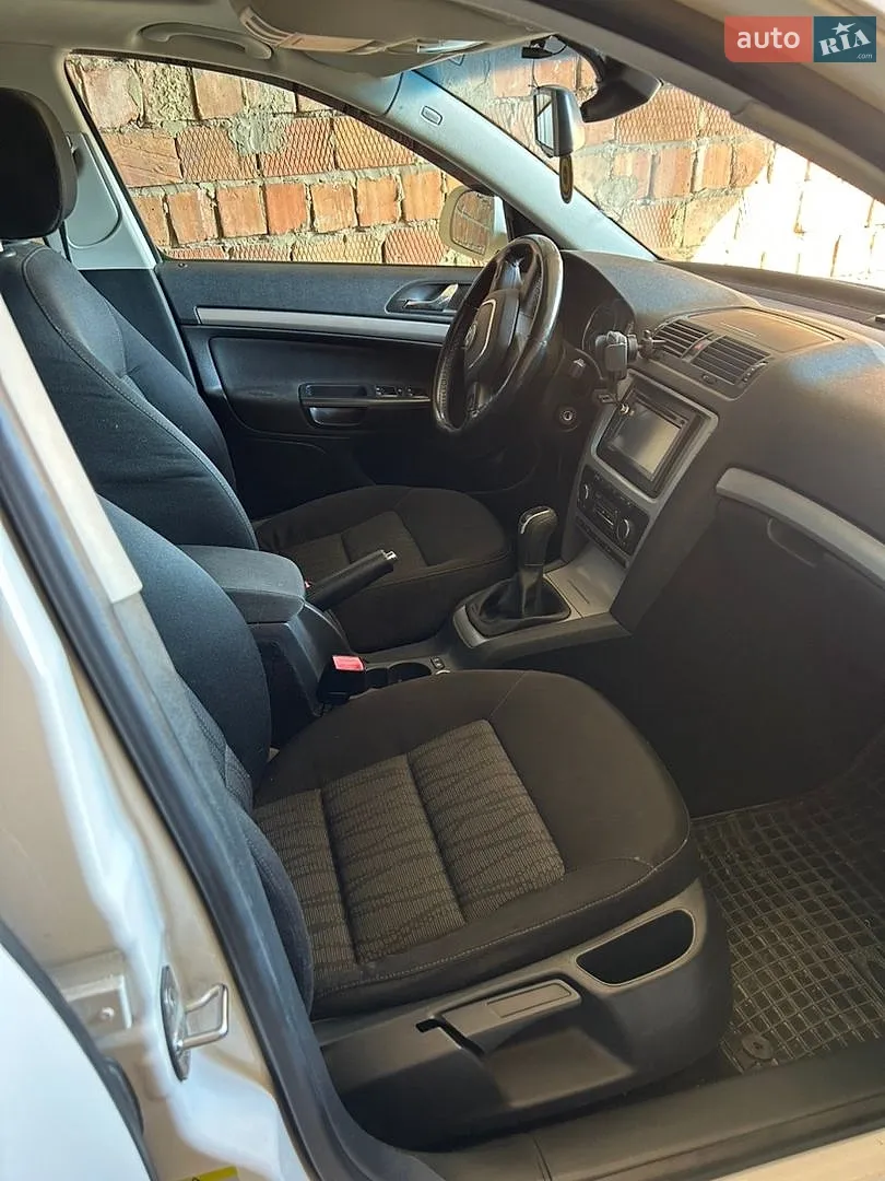 2011 Skoda Octavia - мініатюра 4