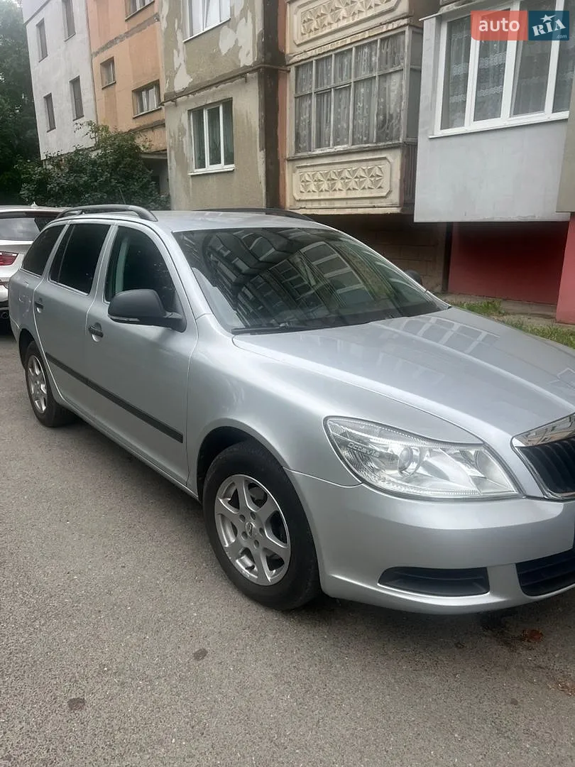 2011 Skoda Octavia - мініатюра 3