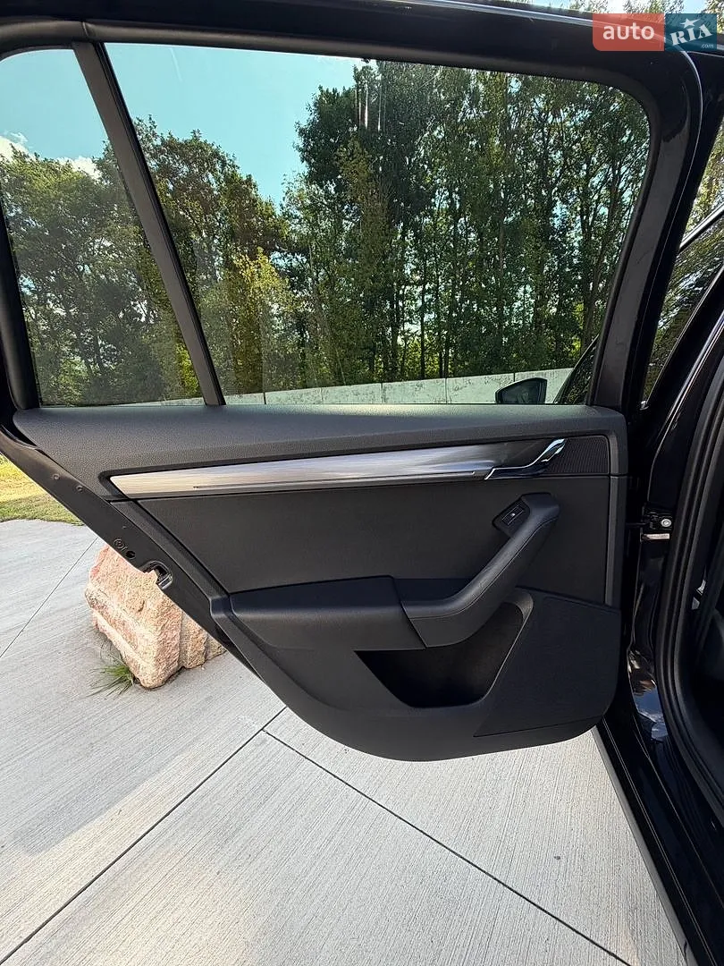 2019 Skoda Octavia - мініатюра 104