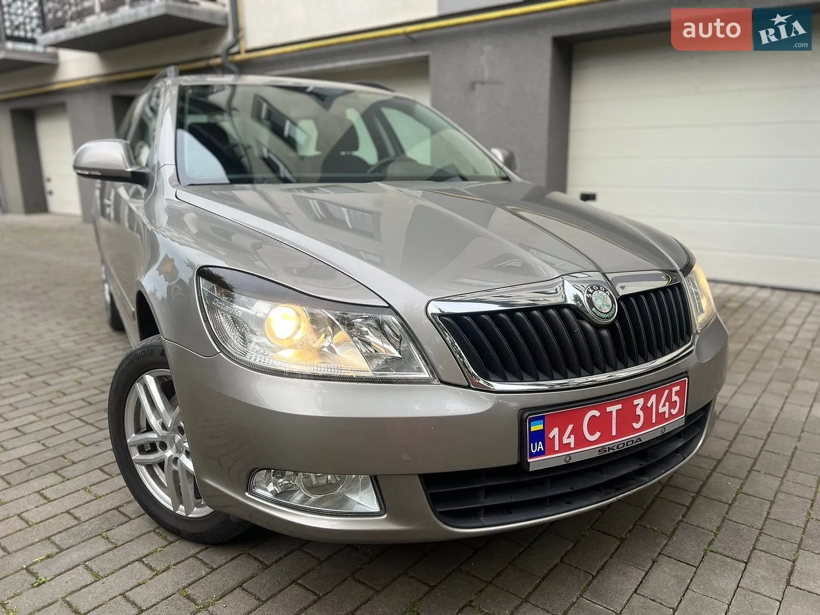 2010 Skoda Octavia - мініатюра 3