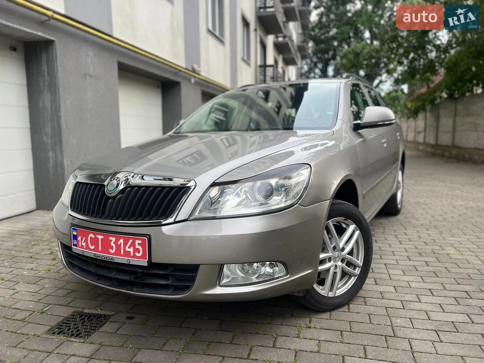 2010 Skoda Octavia - фото 1