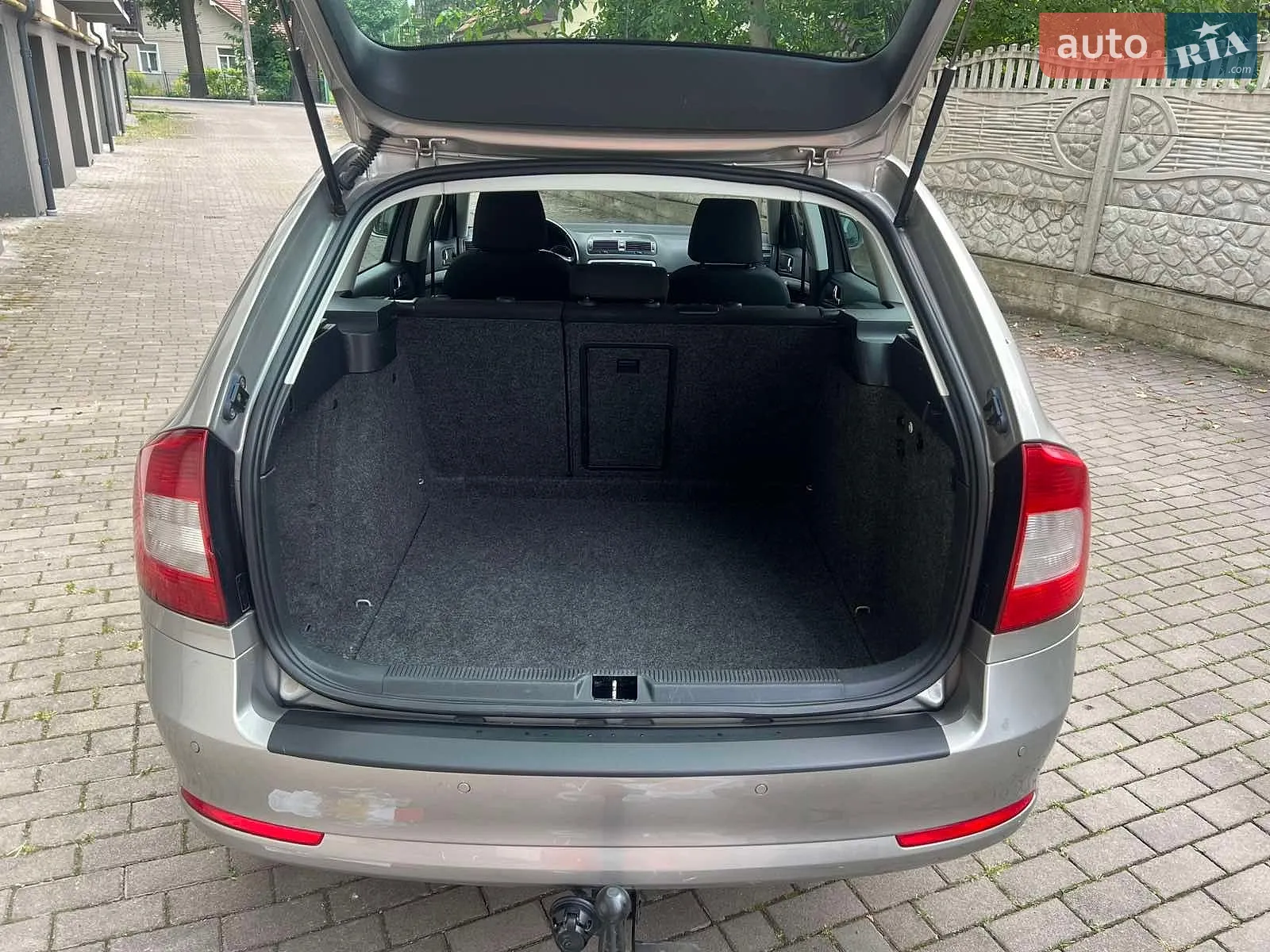2010 Skoda Octavia - мініатюра 21