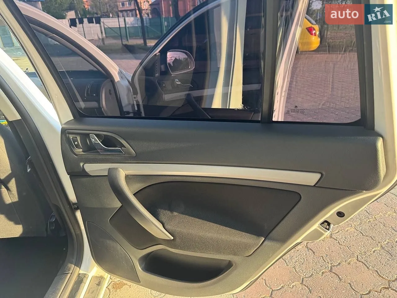 2012 Skoda Octavia - мініатюра 17