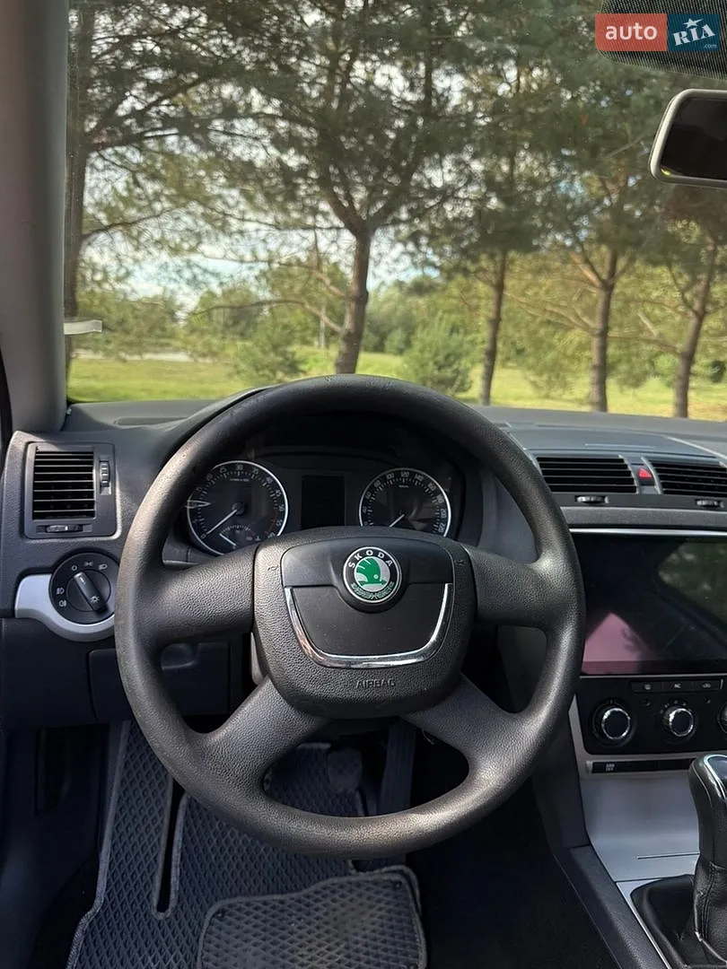 2011 Skoda Octavia - мініатюра 28
