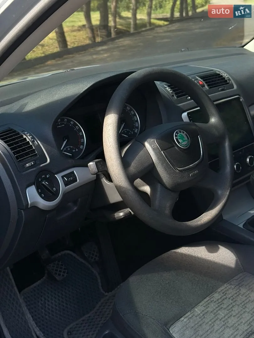 2011 Skoda Octavia - мініатюра 31