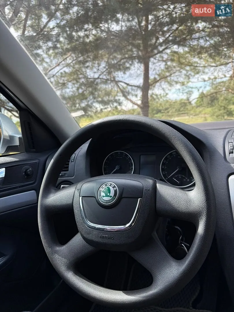 2011 Skoda Octavia - мініатюра 37