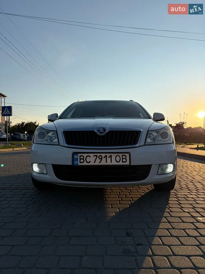 2010 Skoda Octavia - мініатюра 9