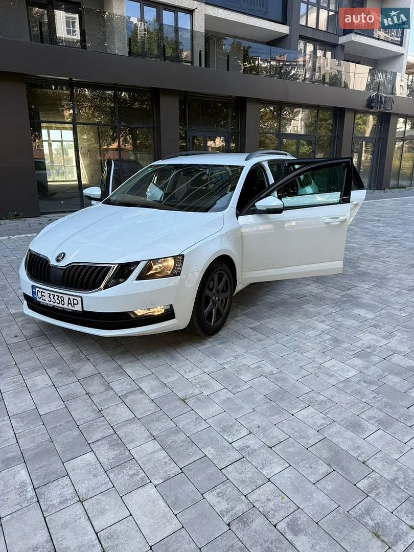 2017 Skoda Octavia - мініатюра 2