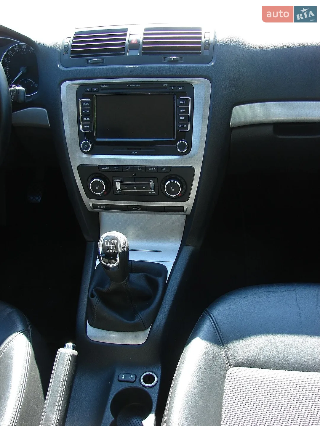2011 Skoda Octavia - мініатюра 25