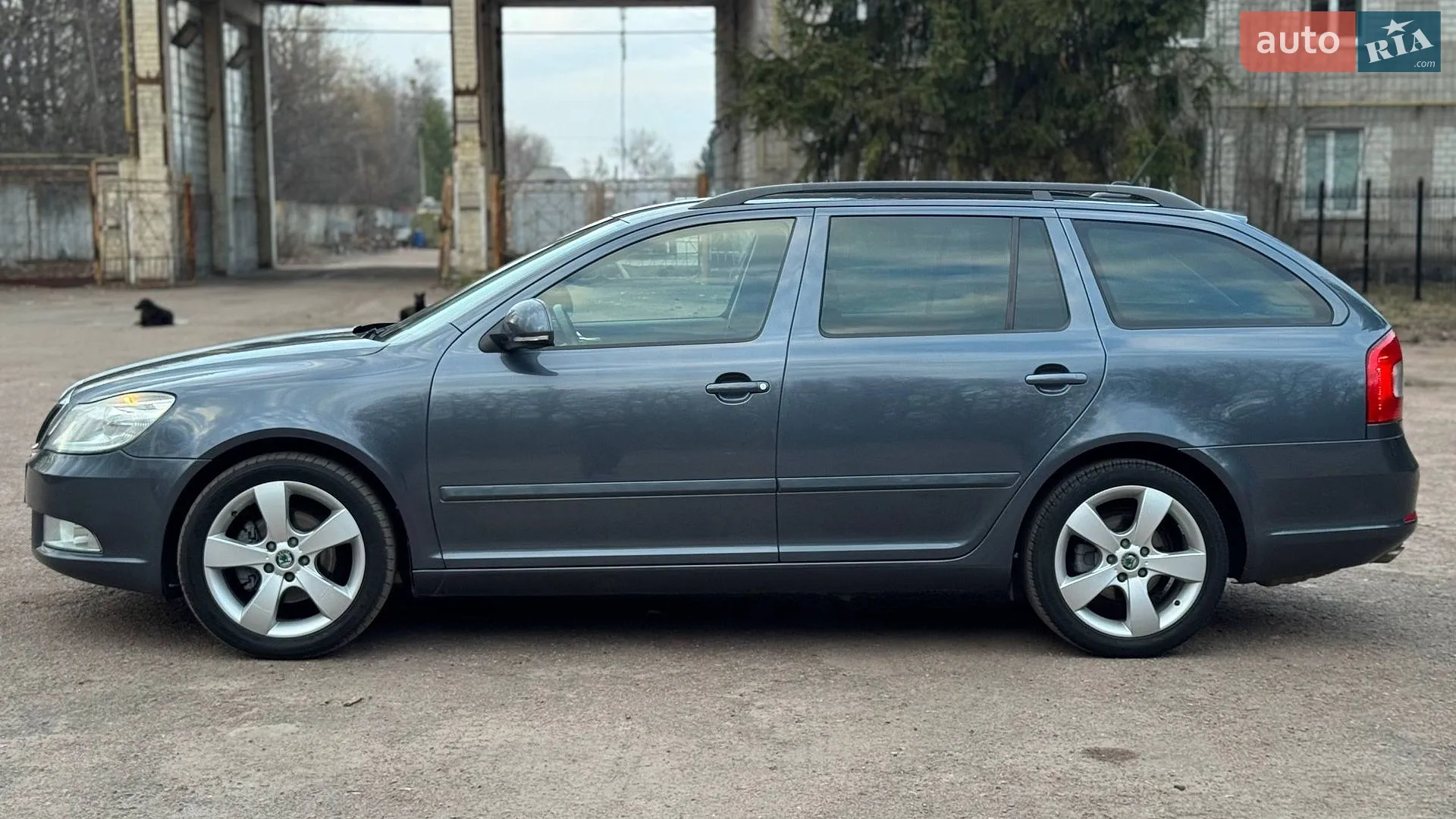2010 Skoda Octavia - мініатюра 3