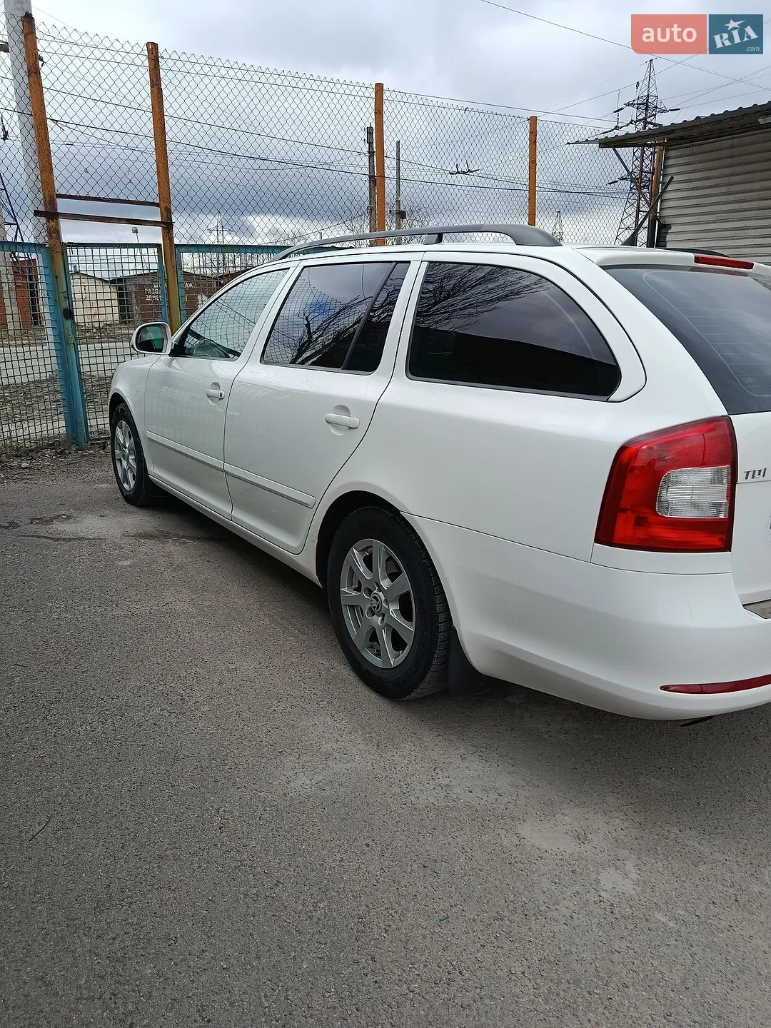 2011 Skoda Octavia - мініатюра 2