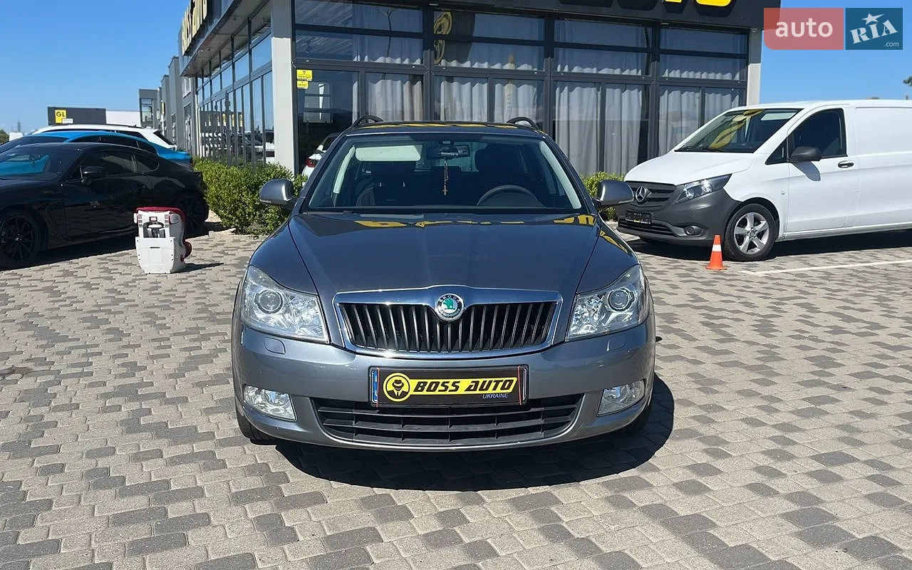 2011 Skoda Octavia - мініатюра 2