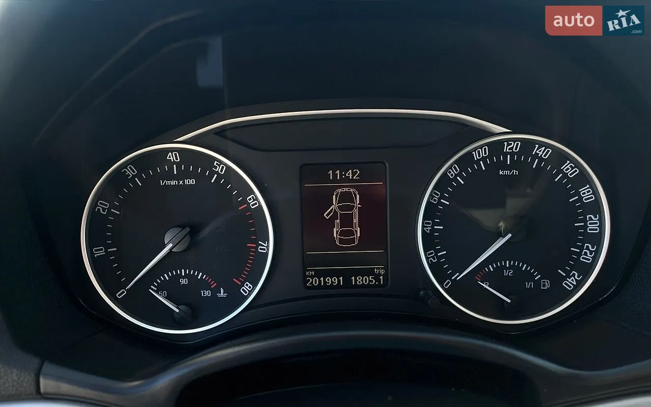 2011 Skoda Octavia - мініатюра 18