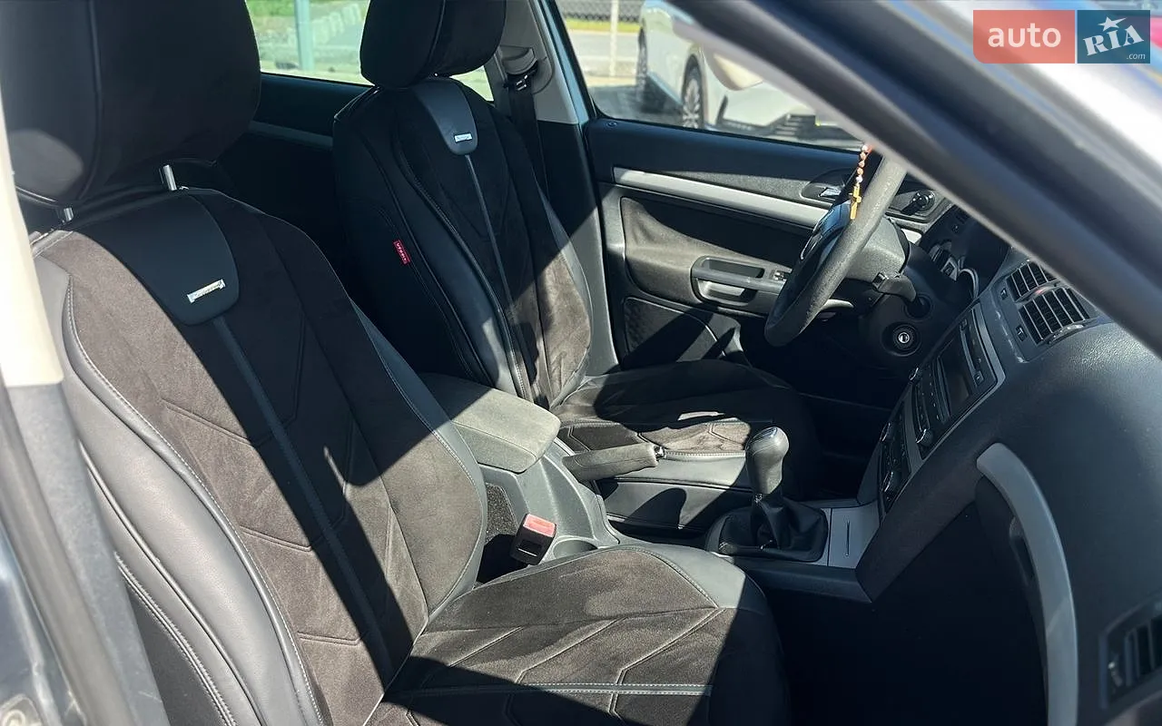 2011 Skoda Octavia - мініатюра 23