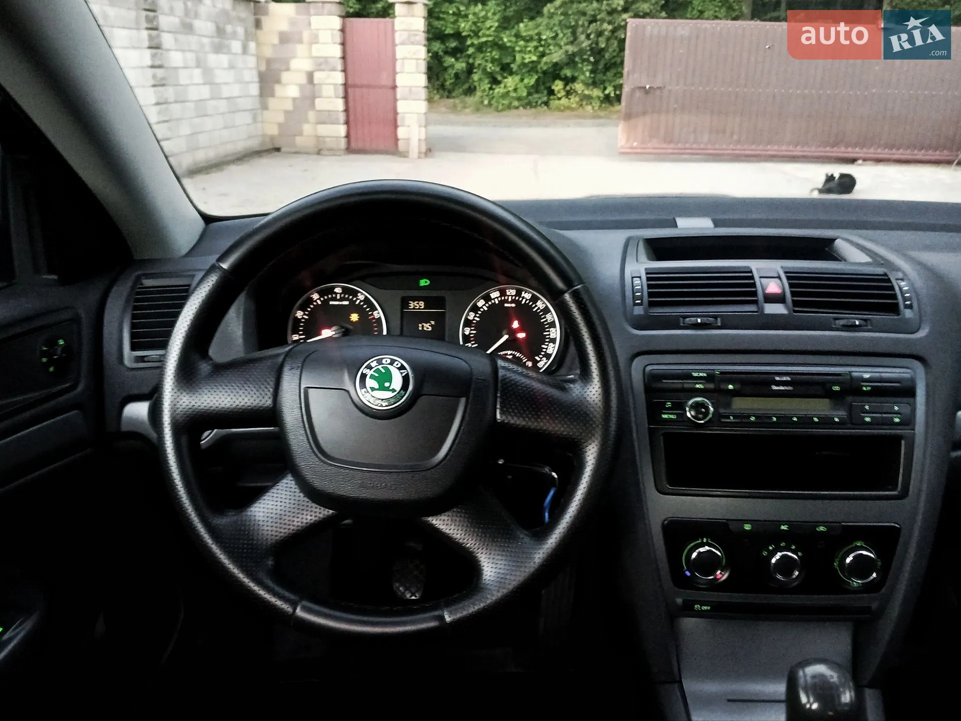2010 Skoda Octavia - мініатюра 5