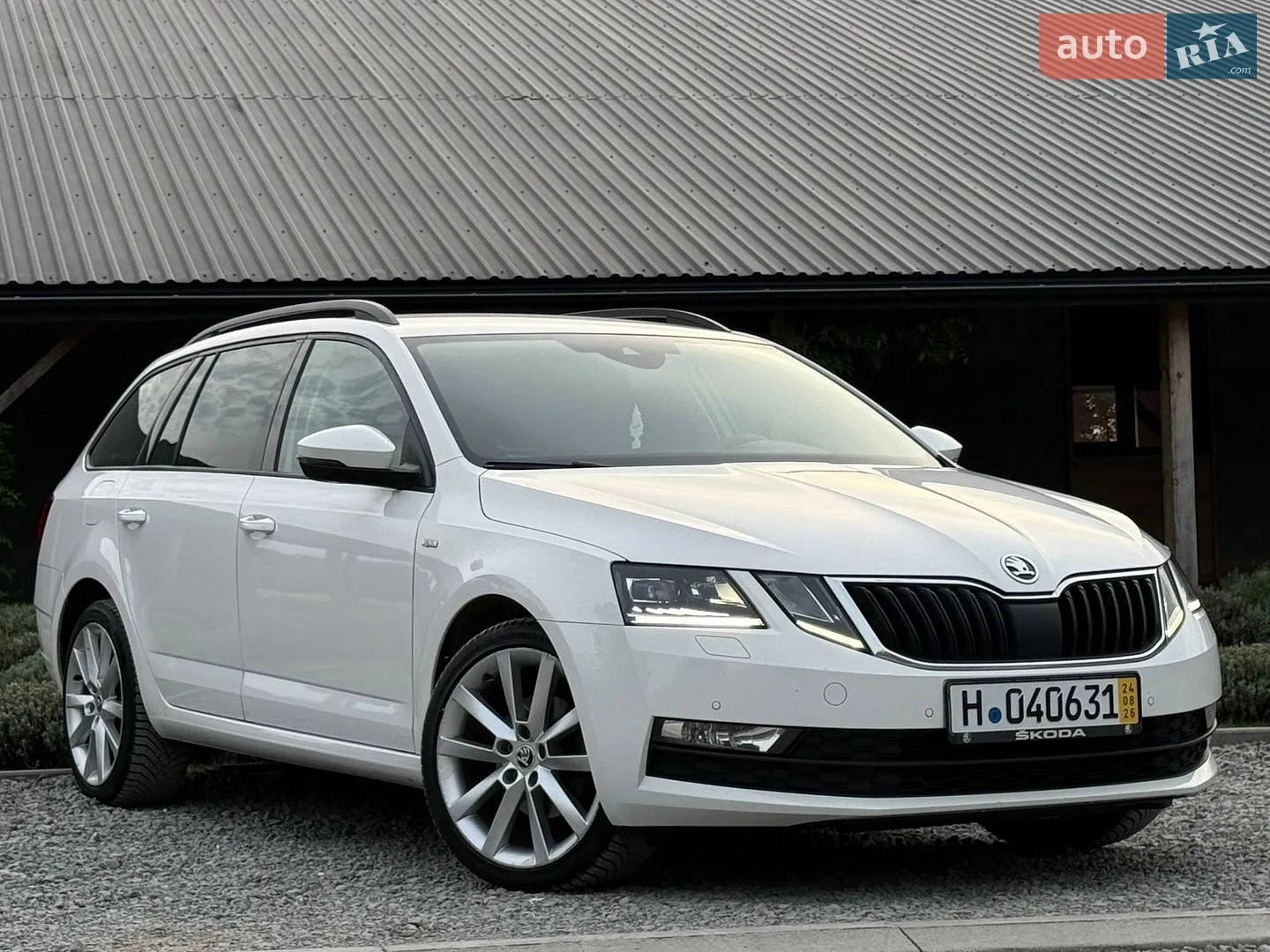 2020 Skoda Octavia - фото 1