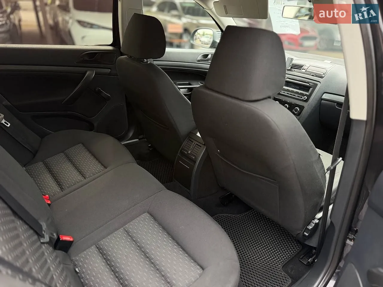 2014 SEAT Ibiza - мініатюра 16