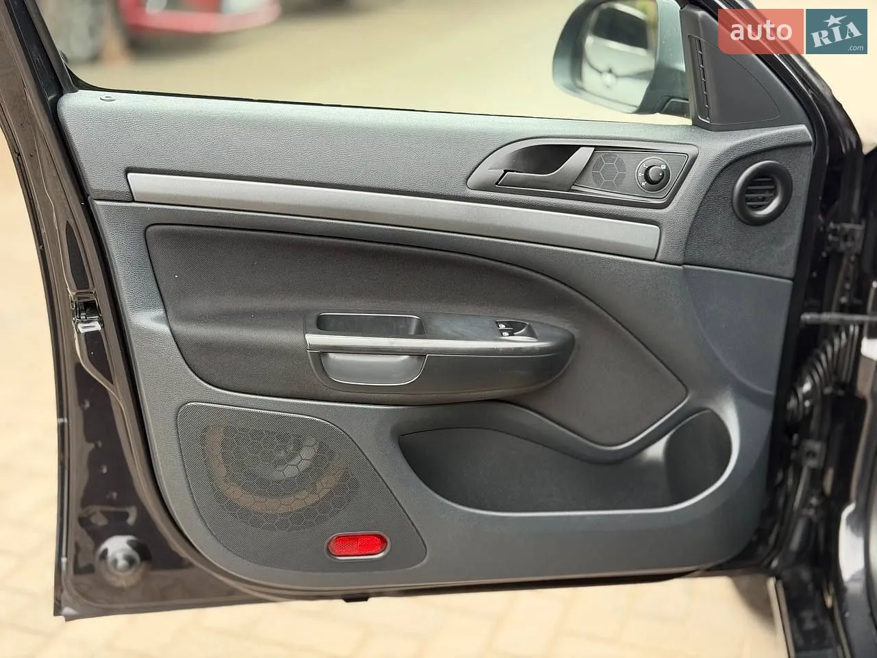 2014 SEAT Ibiza - мініатюра 10