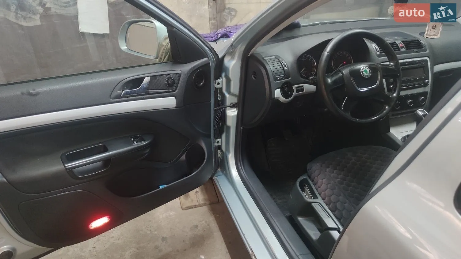 2011 Skoda Octavia - мініатюра 11