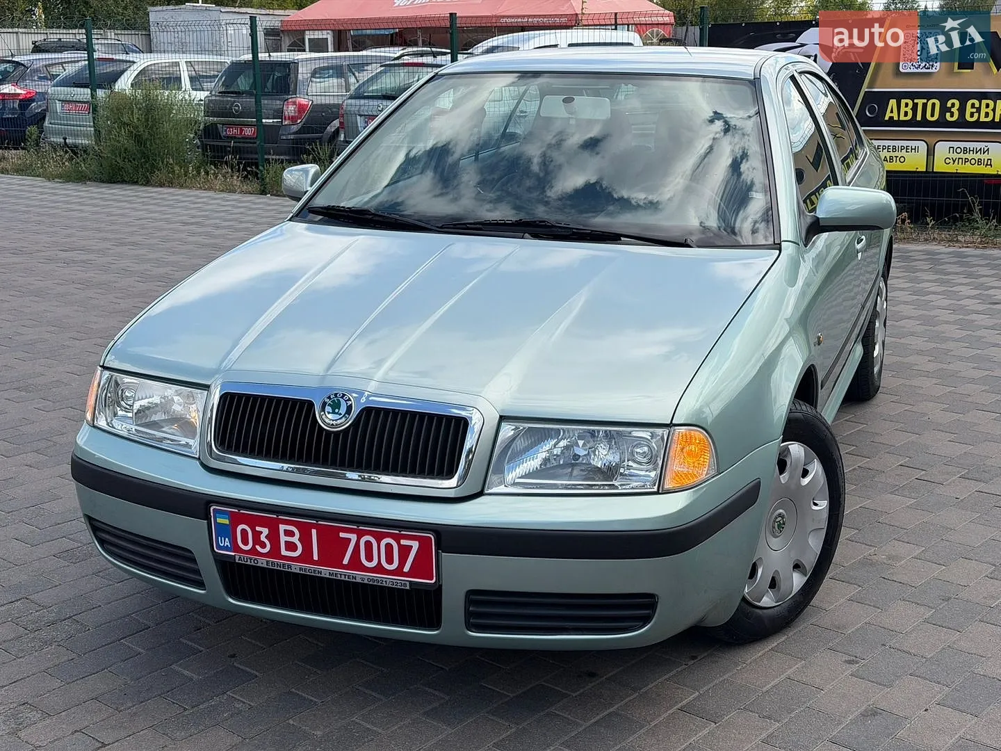 2010 Skoda Octavia - мініатюра 11