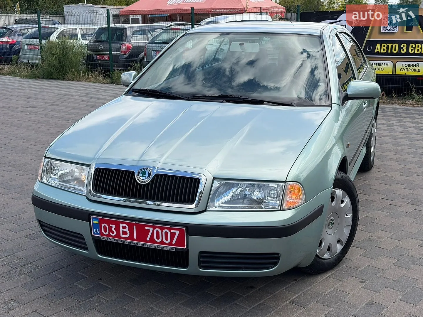 2010 Skoda Octavia - мініатюра 12