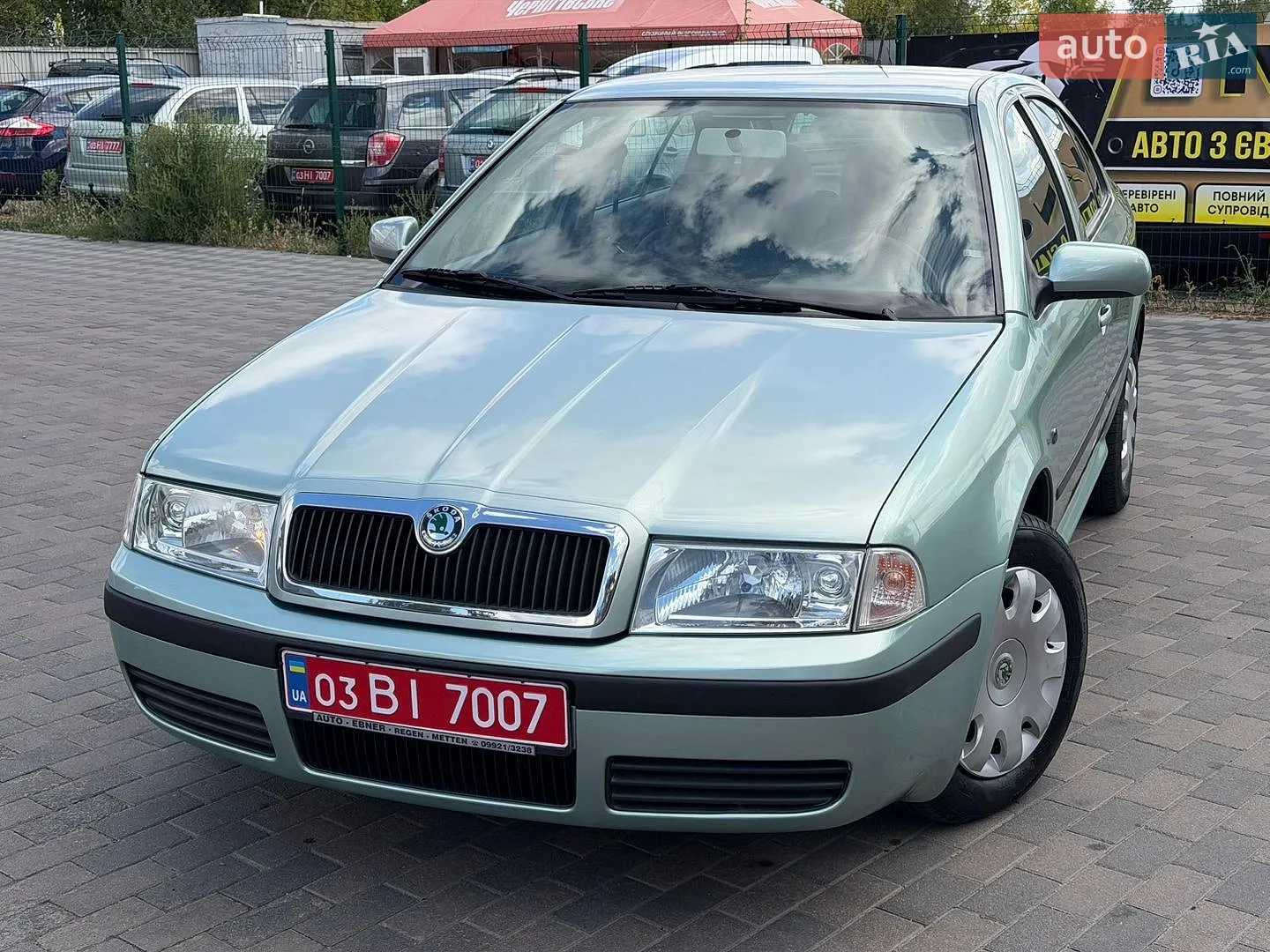 2010 Skoda Octavia - мініатюра 13