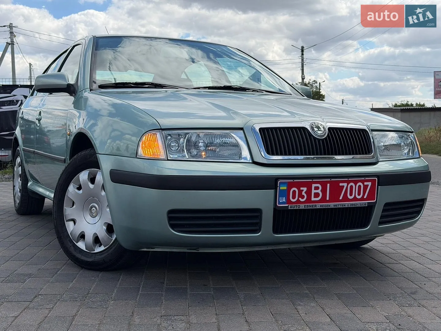 2010 Skoda Octavia - мініатюра 15