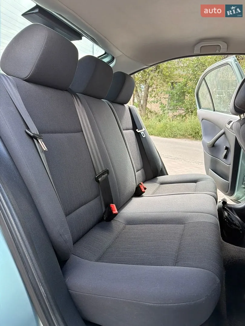 2010 Skoda Octavia - мініатюра 80