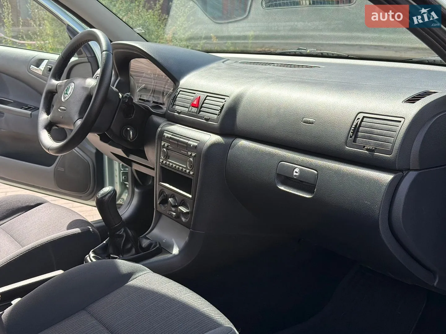 2010 Skoda Octavia - мініатюра 84