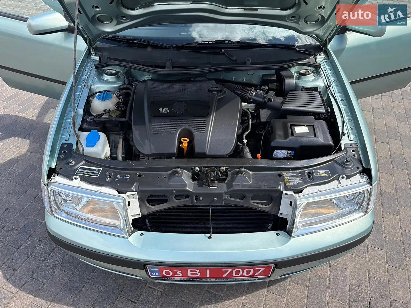 2010 Skoda Octavia - мініатюра 101