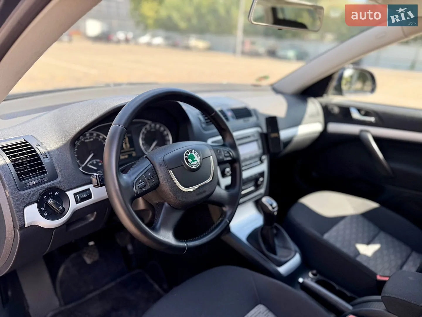 2011 Skoda Octavia - мініатюра 30