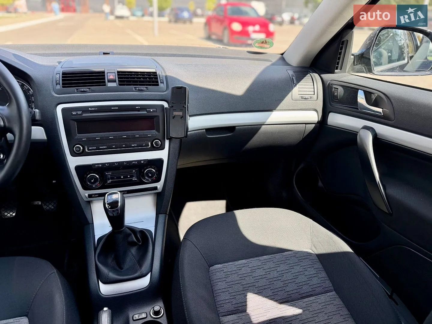 2011 Skoda Octavia - мініатюра 49