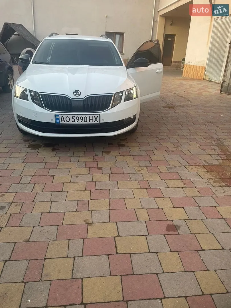 2017 Skoda Octavia - мініатюра 8
