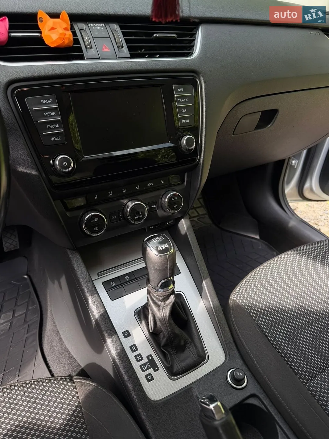 2016 Skoda Octavia - мініатюра 12