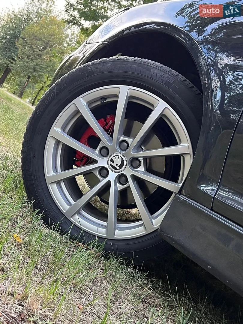2010 Skoda Octavia - мініатюра 15