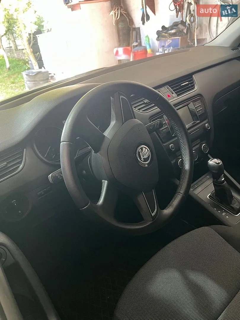 2016 Skoda Octavia - мініатюра 14