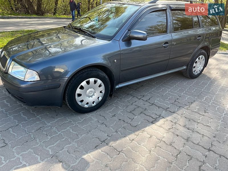 Універсал Skoda Octavia 2008 в Сумах