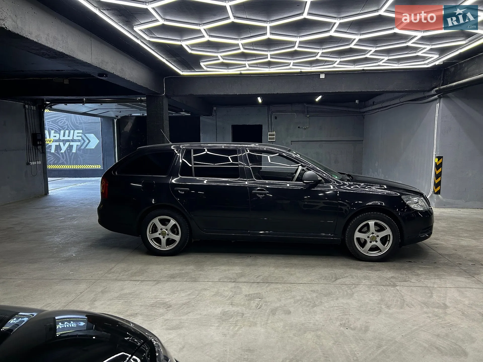 2011 Skoda Octavia - мініатюра 9