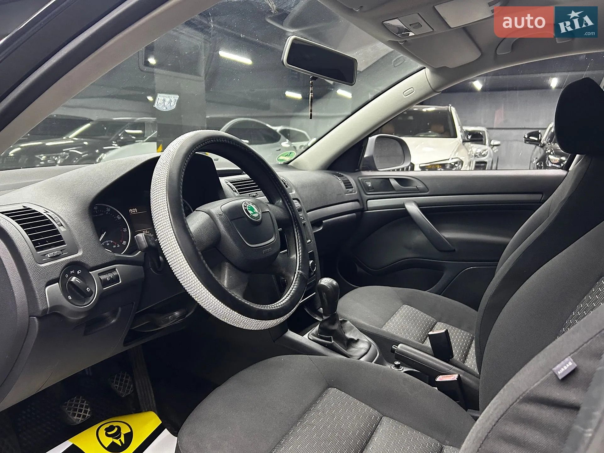 2011 Skoda Octavia - мініатюра 12