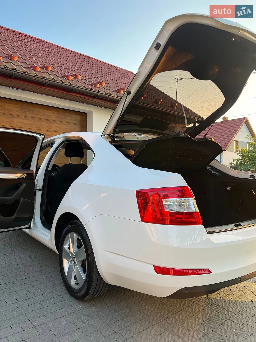 2016 Skoda Octavia - мініатюра 38