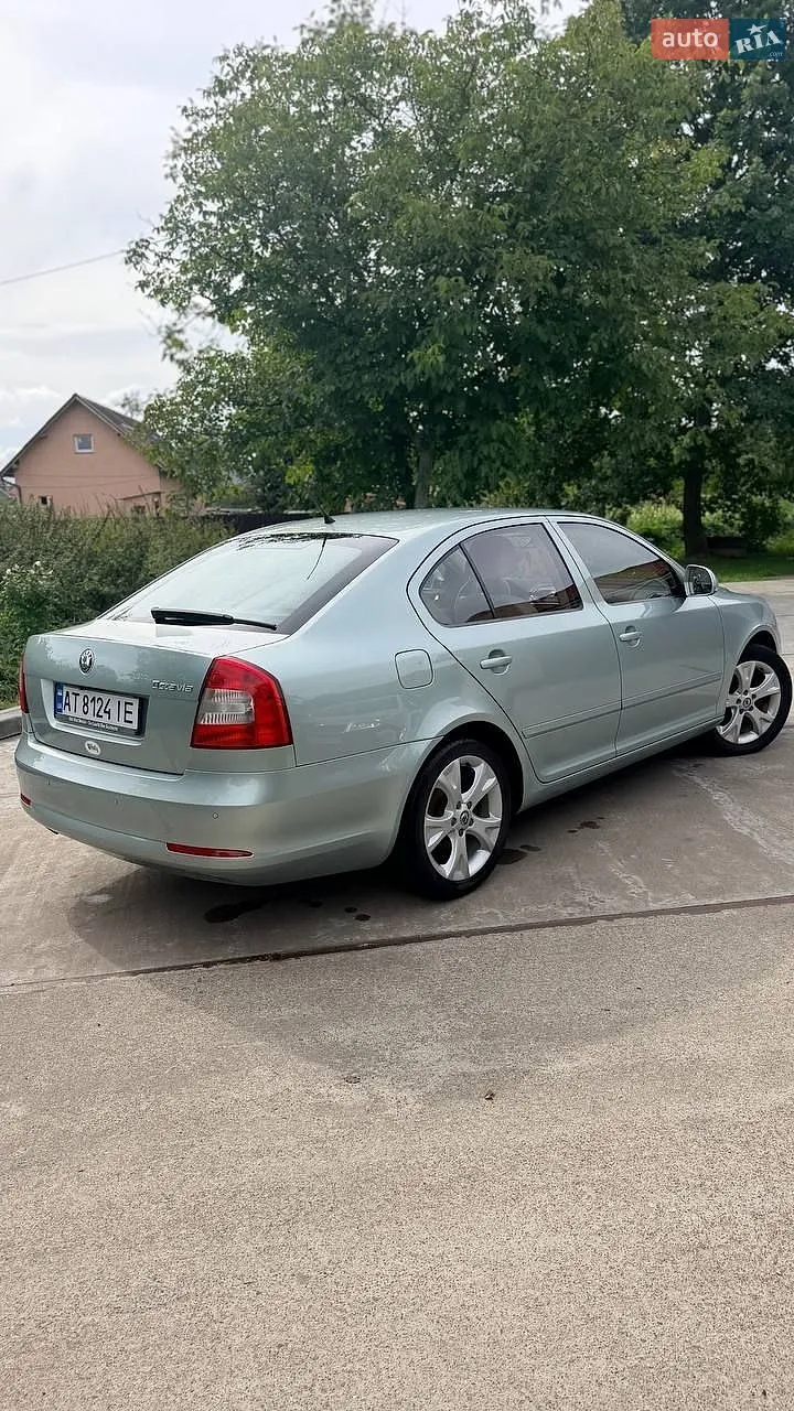 2010 Skoda Octavia - мініатюра 8