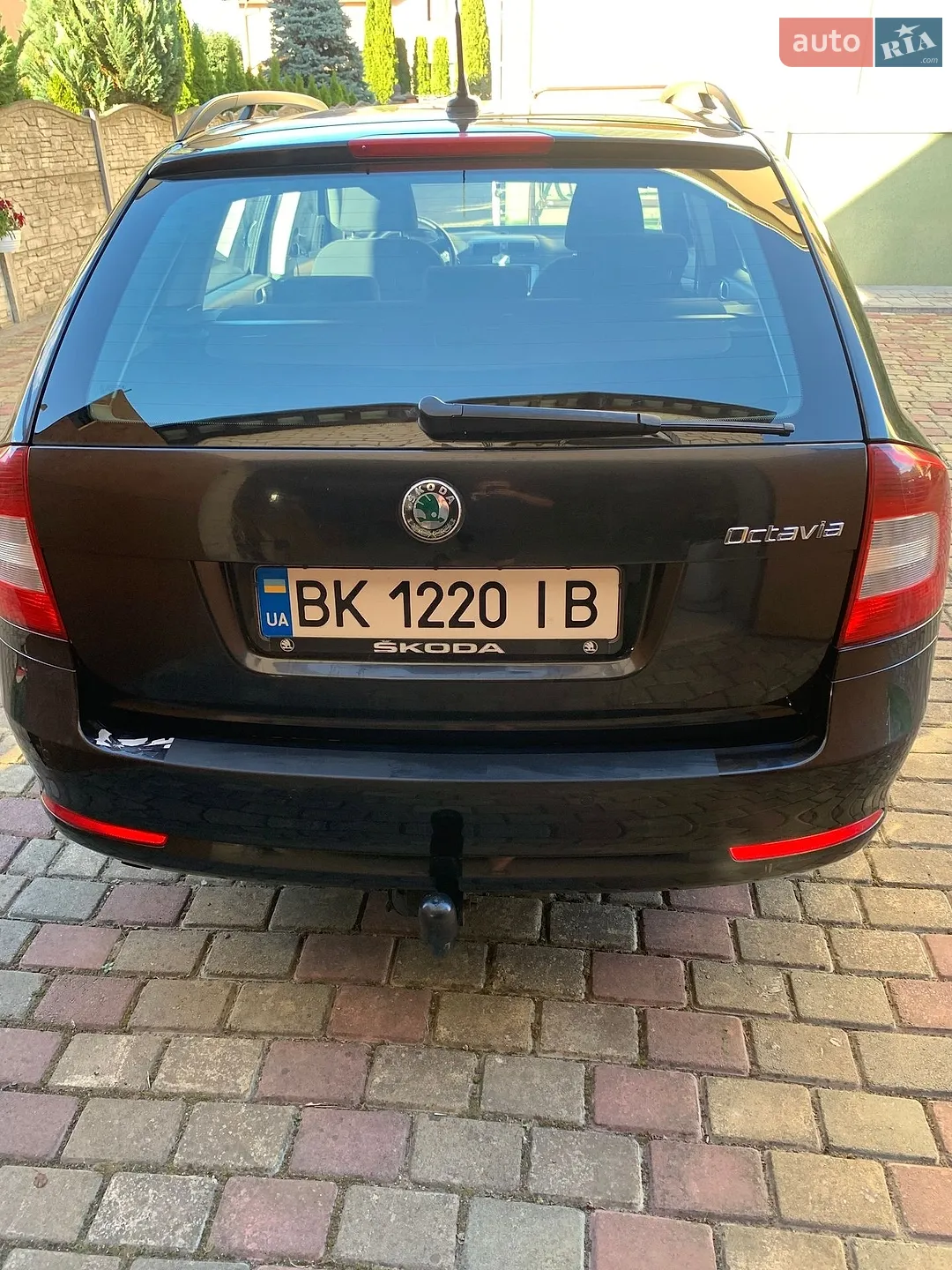 2010 Skoda Octavia - мініатюра 2