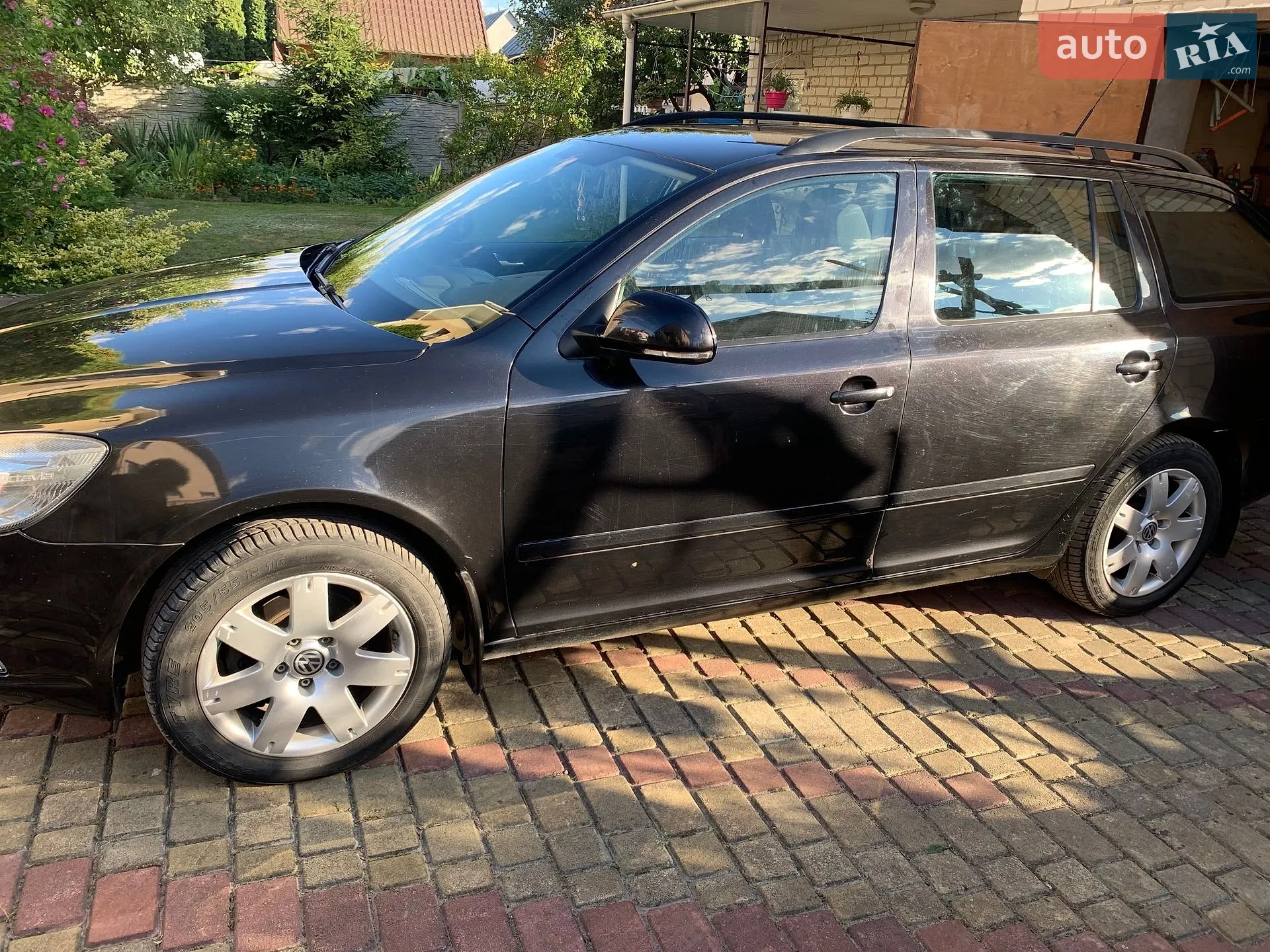 2010 Skoda Octavia - мініатюра 3