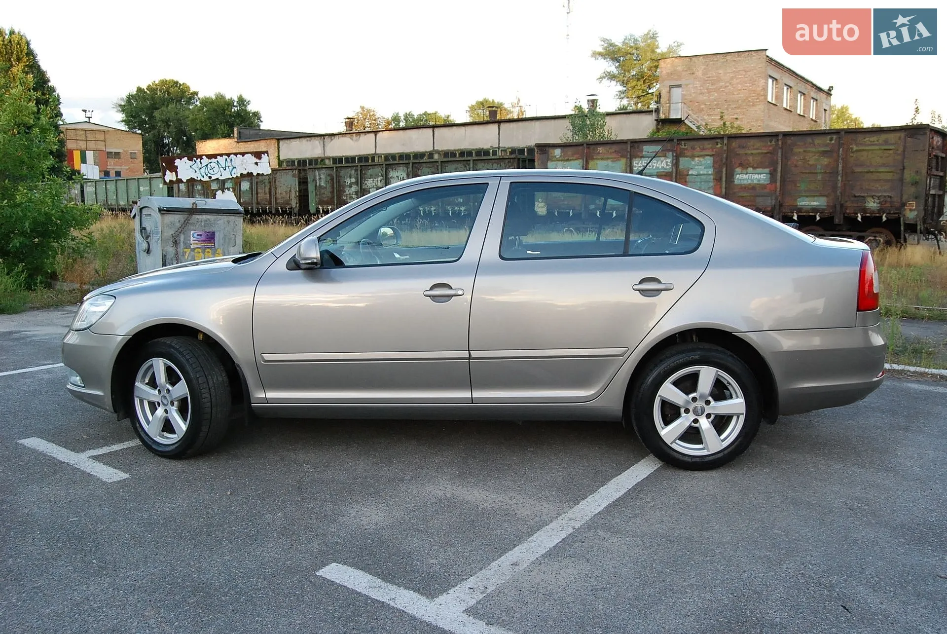 2010 Skoda Octavia - мініатюра 4