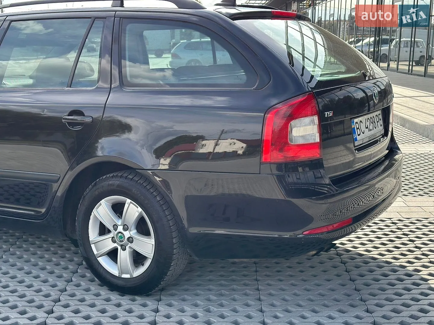 2011 Skoda Octavia - мініатюра 11