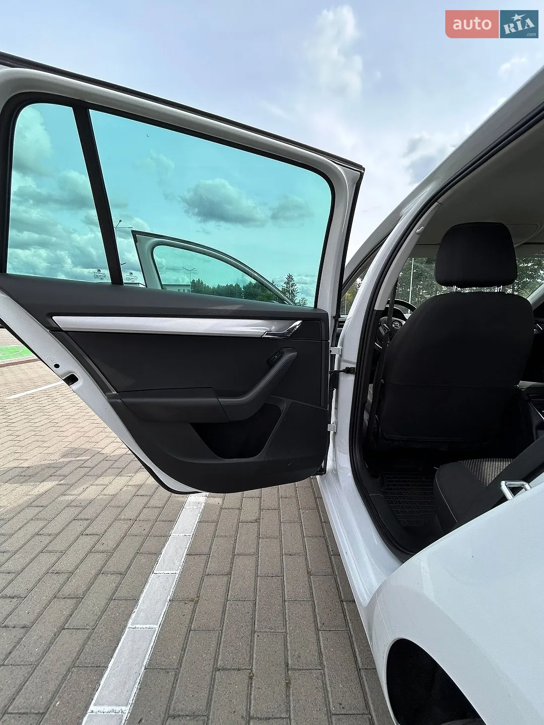 2016 Skoda Octavia - мініатюра 23
