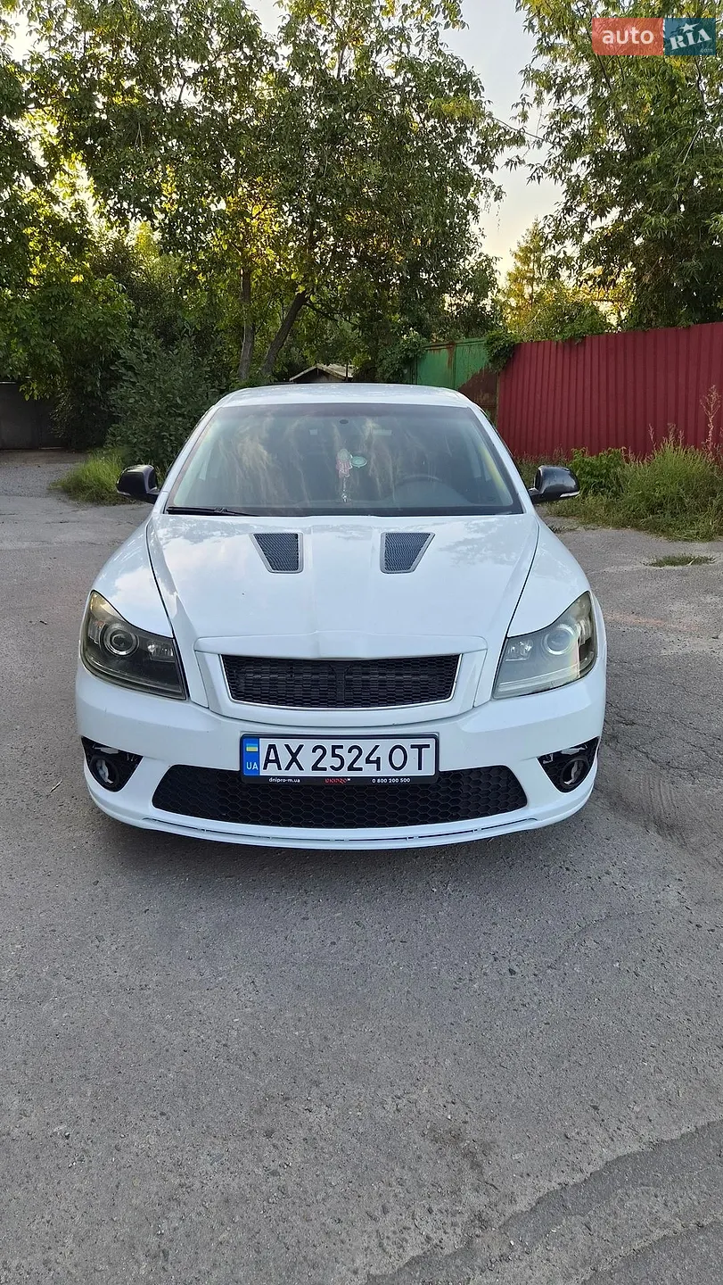 2011 Skoda Octavia - мініатюра 2