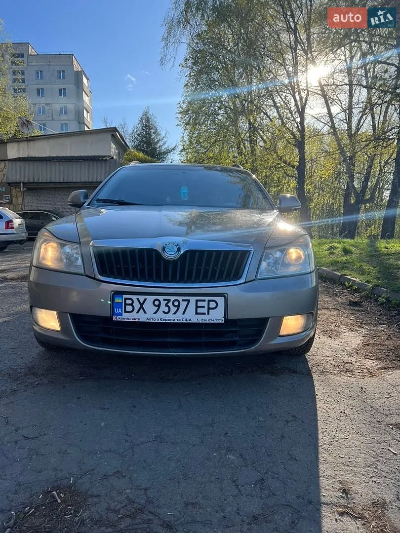 2010 Skoda Octavia - мініатюра 5